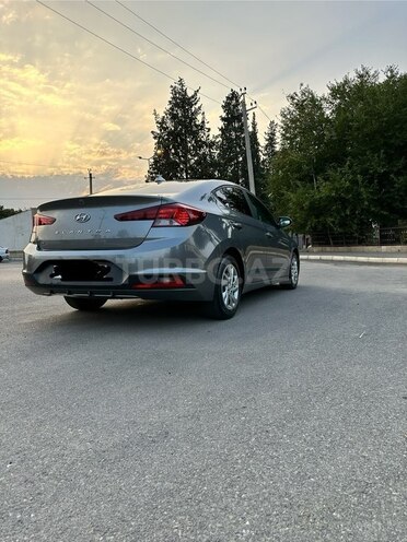 Hyundai Elantra 2019, 121,850 km - 2.0 л - Qazax