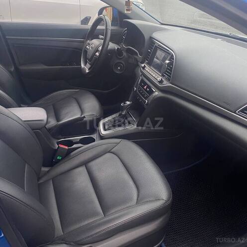 Hyundai Avante 2015, 118,700 km - 1.6 л - Bakı