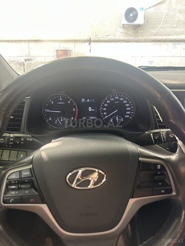Hyundai Avante 2015, 118,700 km - 1.6 л - Bakı
