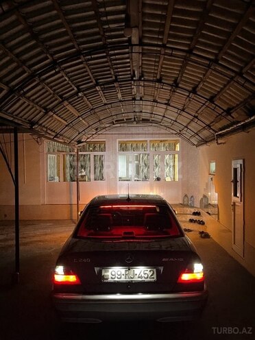 Mercedes C 240 1998, 273,300 km - 2.4 л - Xaçmaz