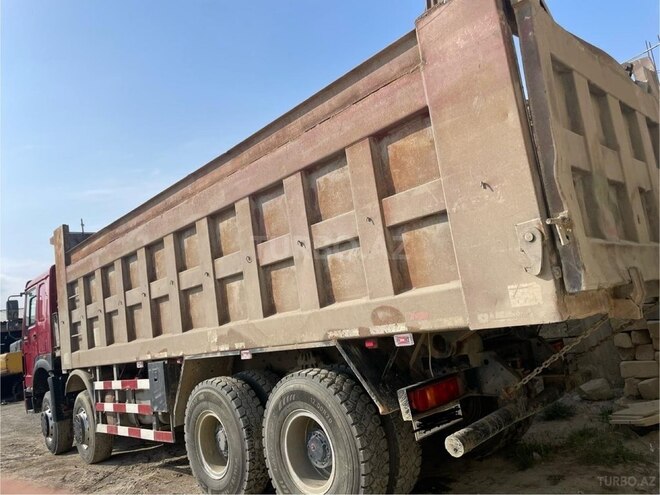HOWO Sinotruk 2012, 375,000 km - 10.0 l - Qobustan