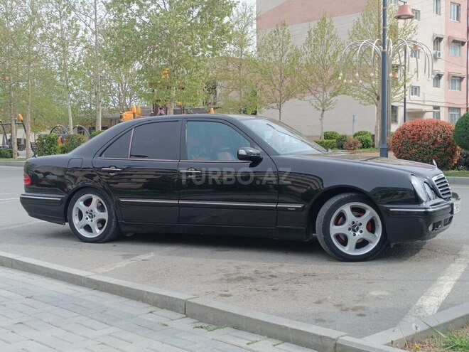 Mercedes E 240 2000, 385,000 km - 2.6 l - Mingəçevir