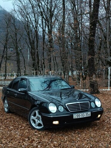 Mercedes E 240 2000, 385,000 km - 2.6 l - Mingəçevir