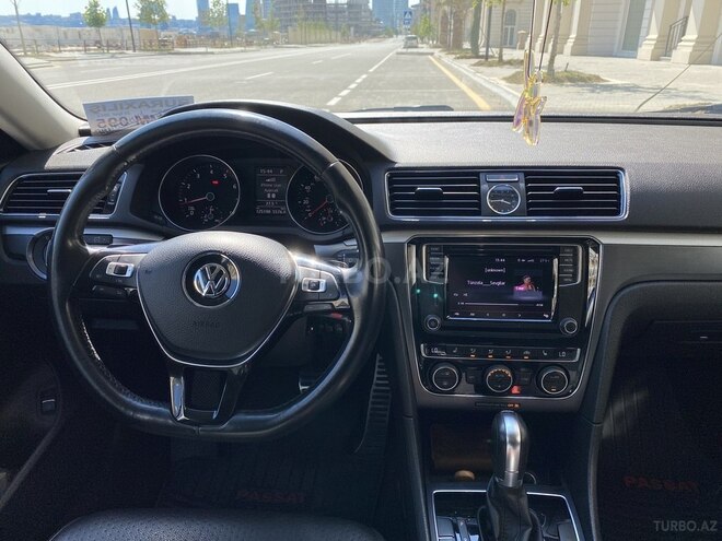 Volkswagen Passat (North America) 2017, 175,000 km - 1.8 l - Bakı