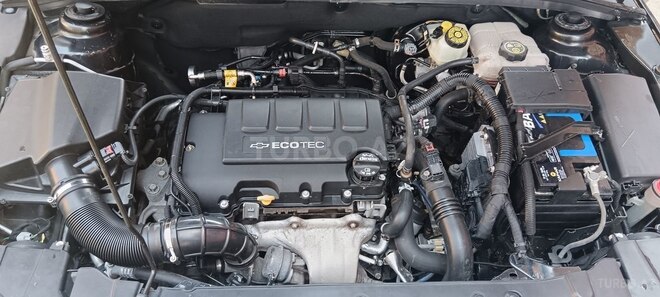 Chevrolet Cruze-12