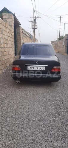 Mercedes E 220 1995, 397,088 km - 2.2 l - Bakı
