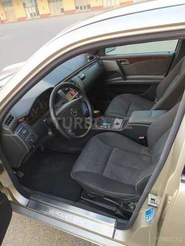 Mercedes E 230 1995, 343,352 km - 2.3 l - İmişli