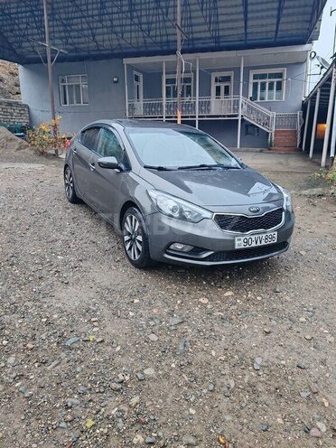 Kia Cerato 2013, 261,196 km - 1.6 l - Qazax