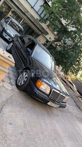 Mercedes E 220 1995, 398,000 km - 2.2 l - Bakı