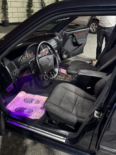 Mercedes C 280 1998, 211,751 km - 2.8 л - Astara