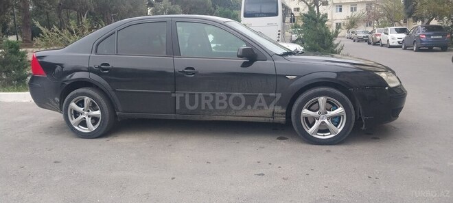 Ford Mondeo 2003, 242,000 km - 2.0 l - Bakı