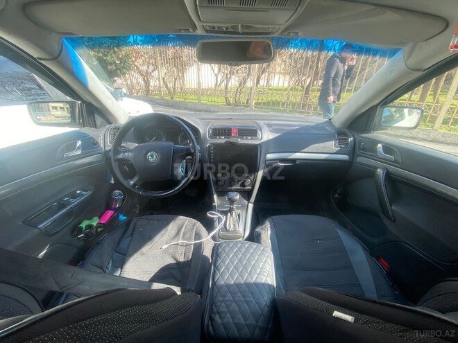 Skoda Octavia 2005, 267,000 km - 2.0 l - Bakı