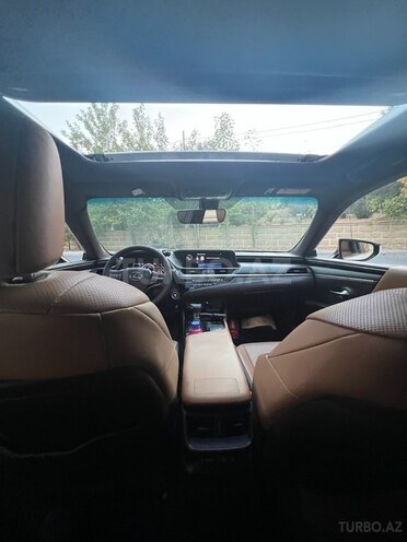 Lexus ES 300h 2019, 63,800 km - 2.5 l - Bakı