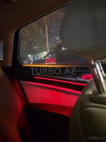 Ford Fusion (North America) 2017, 220,000 km - 2.0 l - Bakı