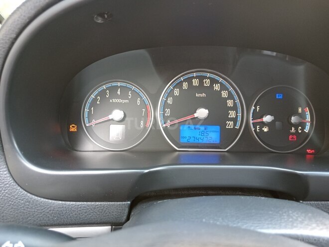 Hyundai Santa Fe 2006, 270,000 km - 2.7 л - Bərdə