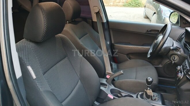 Hyundai i30 2010, 374,000 km - 1.6 l - Bərdə