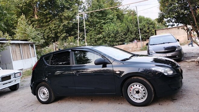 Hyundai i30 2010, 374,000 km - 1.6 l - Bərdə
