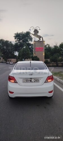 Hyundai Accent 2013, 22,415 km - 1.4 l - Qazax