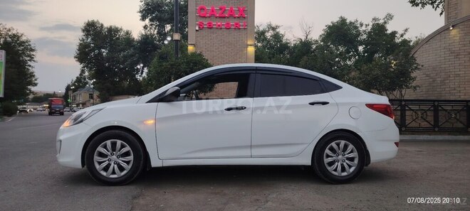 Hyundai Accent 2013, 22,415 km - 1.4 l - Qazax