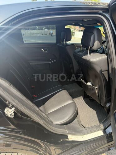 Mercedes E 220 2015, 211,000 km - 2.1 l - Bakı