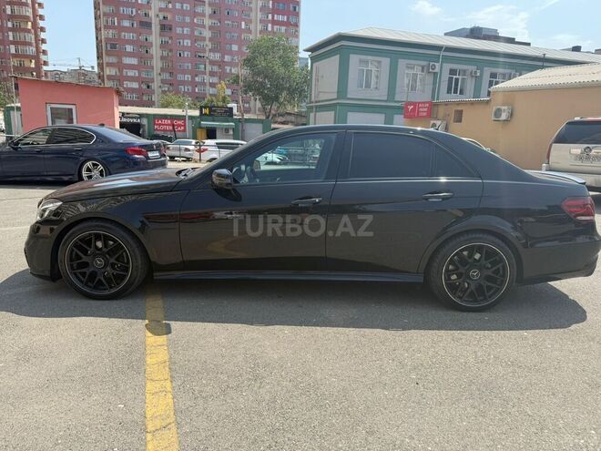 Mercedes E 220 2015, 211,000 km - 2.1 l - Bakı
