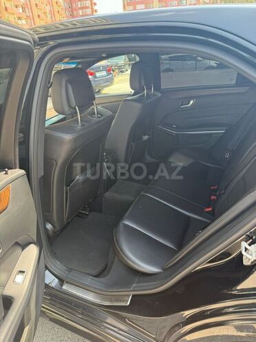 Mercedes E 220 2015, 211,000 km - 2.1 l - Bakı