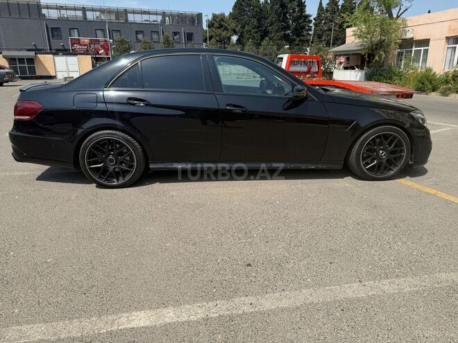 Mercedes E 220 2015, 211,000 km - 2.1 l - Bakı