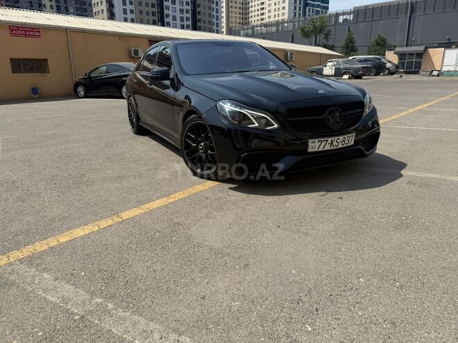 Mercedes E 220 2015, 211,000 km - 2.1 l - Bakı