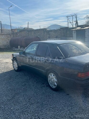 Mercedes 190 1993, 370,000 km - 1.8 l - Qəbələ