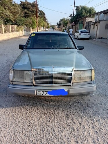 Mercedes E 220 1992, 28,757 km - 2.2 л - Bakı