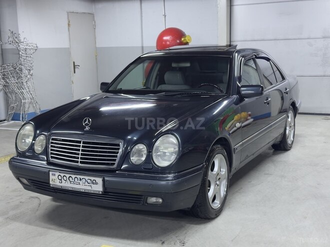 Mercedes E 240 1999, 270,000 km - 2.4 l - Bakı