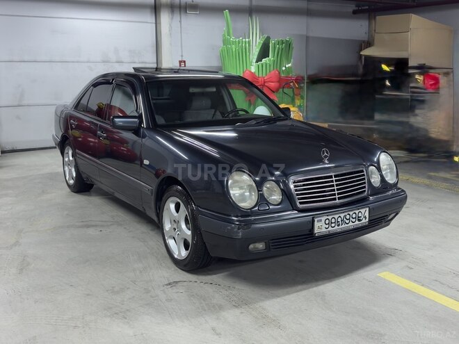 Mercedes E 240 1999, 270,000 km - 2.4 l - Bakı