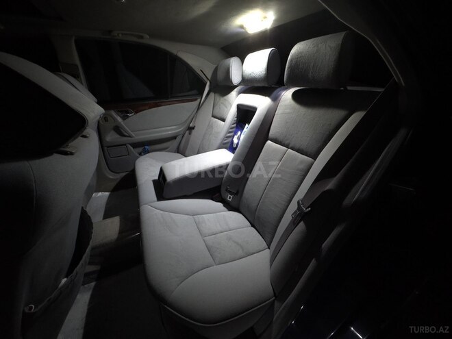 Mercedes E 240 1999, 270,000 km - 2.4 l - Bakı