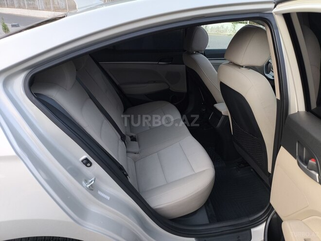 Hyundai Elantra 2017, 88,000 km - 2.0 l - Bakı