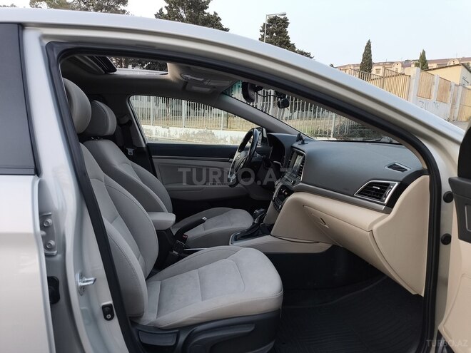 Hyundai Elantra 2017, 88,000 km - 2.0 l - Bakı