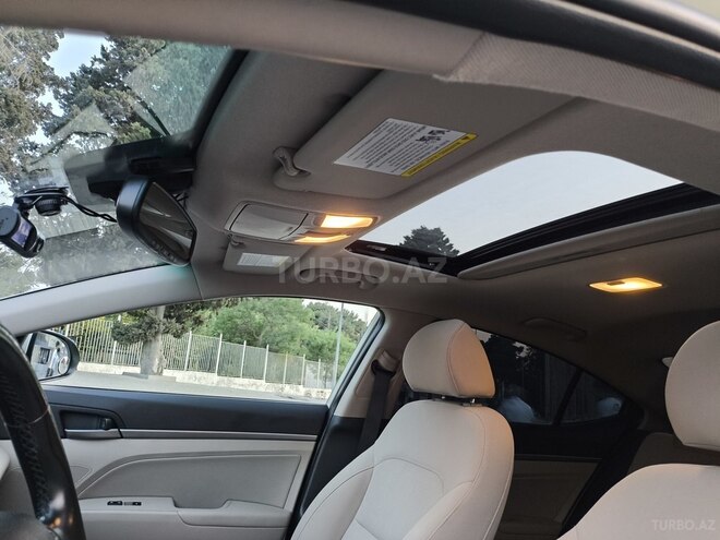 Hyundai Elantra 2017, 88,000 km - 2.0 l - Bakı