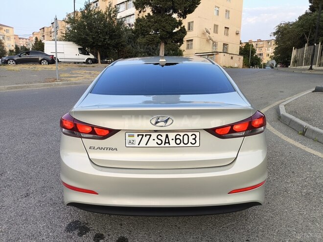 Hyundai Elantra 2017, 88,000 km - 2.0 l - Bakı