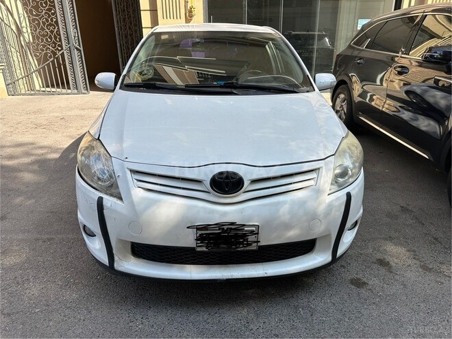 Toyota Auris 2011, 258,000 km - 1.4 l - Bakı