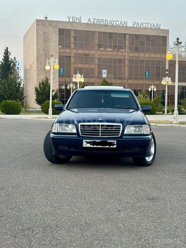 Mercedes C 180 1997, 300,000 km - 1.8 l - Ucar