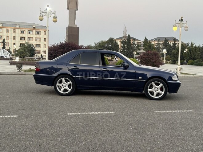 Mercedes C 180 1997, 300,000 km - 1.8 l - Ucar