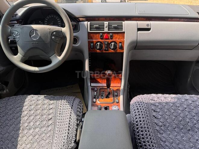 Mercedes E 200 1999, 416,000 km - 2.0 l - Bakı