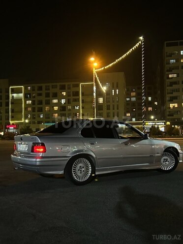 BMW 320 1993, 350,000 km - 2.0 l - Sumqayıt