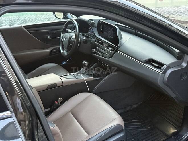 Lexus ES 300h 2022, 140,000 km - 2.5 l - Bakı
