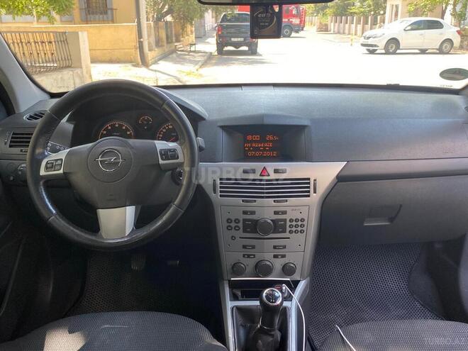 Opel Astra 2009, 280,000 km - 1.4 l - Bakı