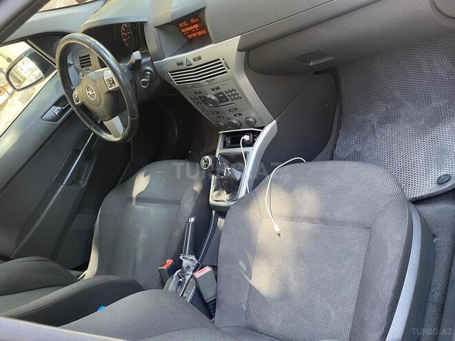 Opel Astra 2009, 280,000 km - 1.4 l - Bakı