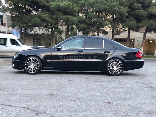 Mercedes E 320 2002, 300,000 km - 3.2 l - Bakı
