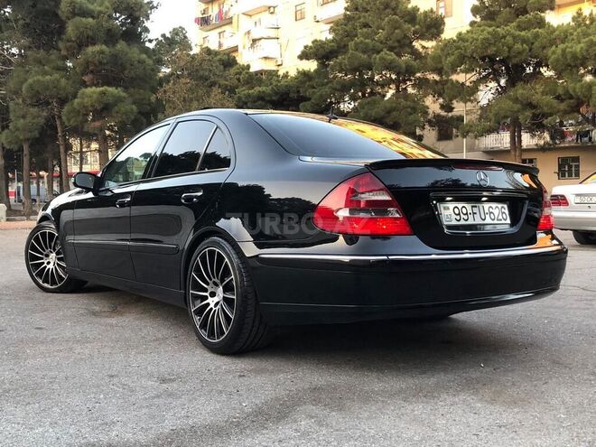 Mercedes E 320 2002, 300,000 km - 3.2 l - Bakı