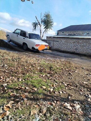 LADA (VAZ) 2107 2009, 186,000 km - 1.6 l - Zərdab