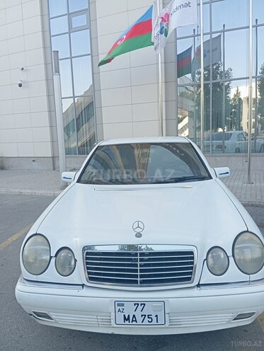 Mercedes E 230 1995, 450,000 km - 2.3 l - Bakı