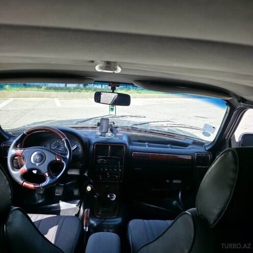 GAZ 31105 2005, 194,000 km - 2.4 l - Tovuz